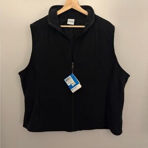 NWT Women’s Columbia Black Vest Size 2XL